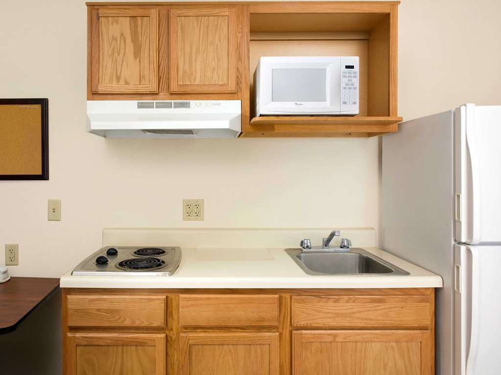 Woodspring Suites Lincoln Northeast I-80 Habitación foto