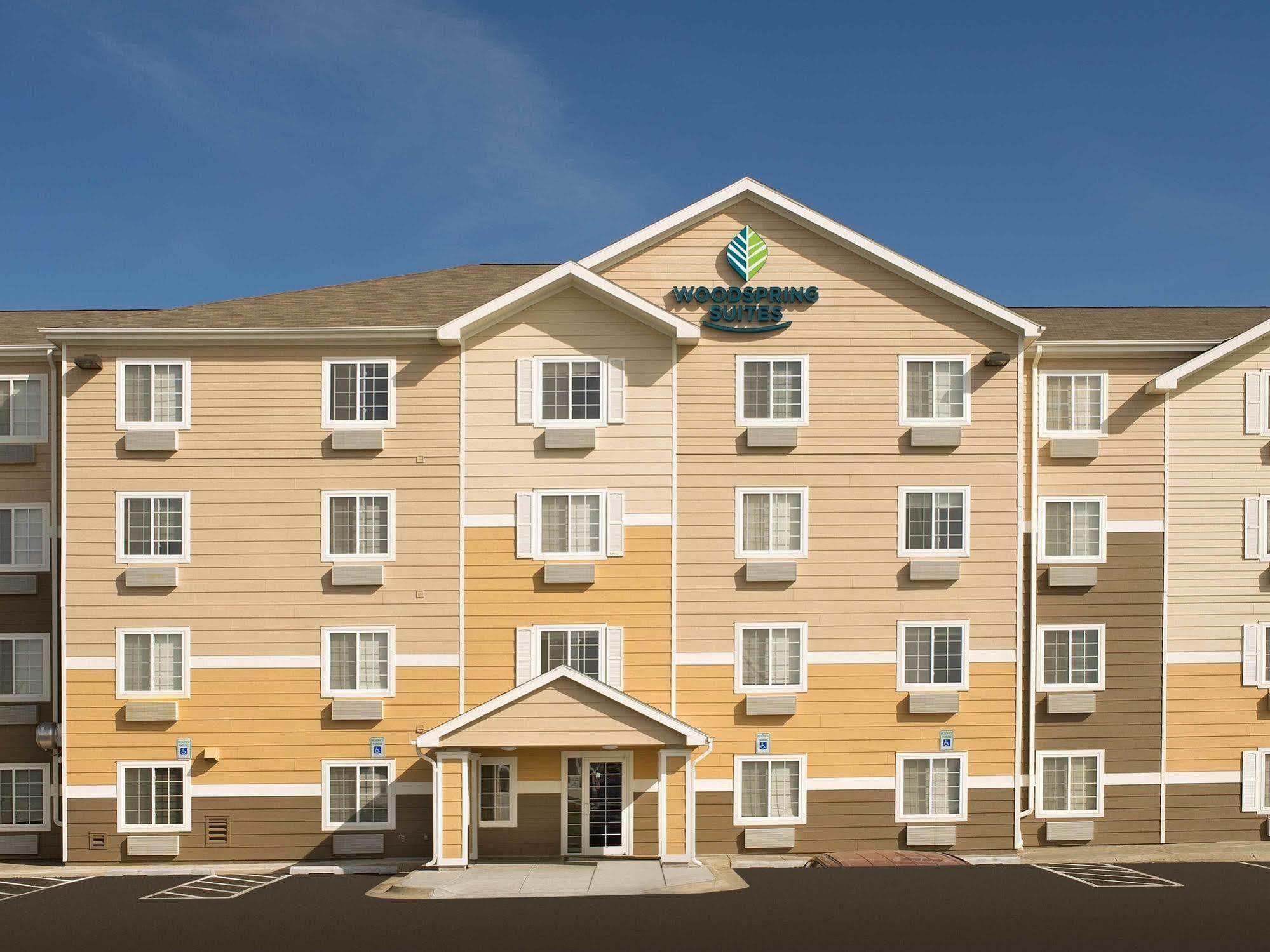 Woodspring Suites Lincoln Northeast I-80 Exterior foto
